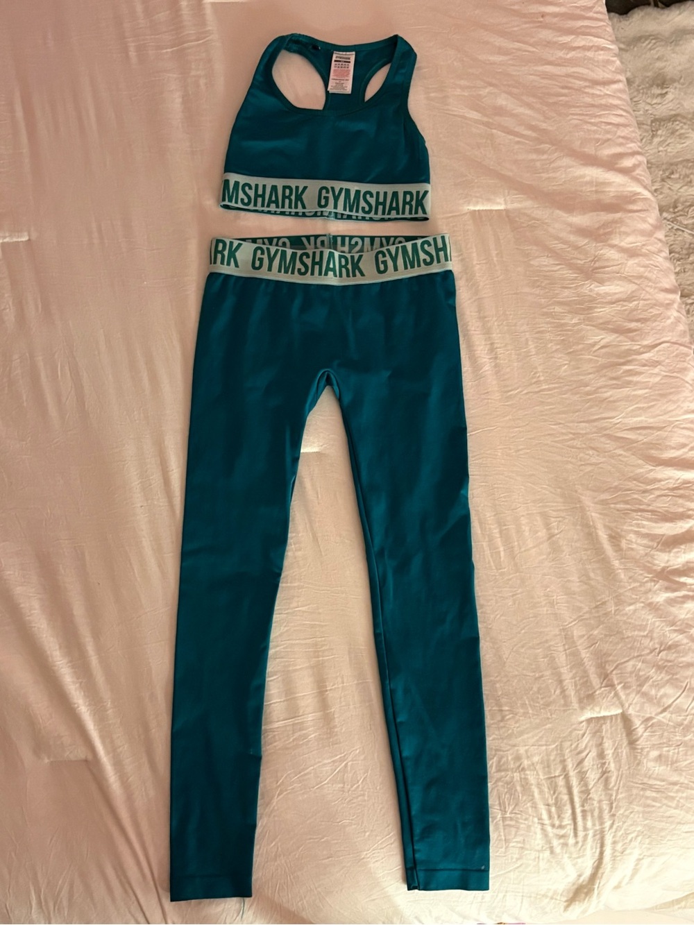 Gymshark Teal Active Leggings and Matching Sports Bra Set